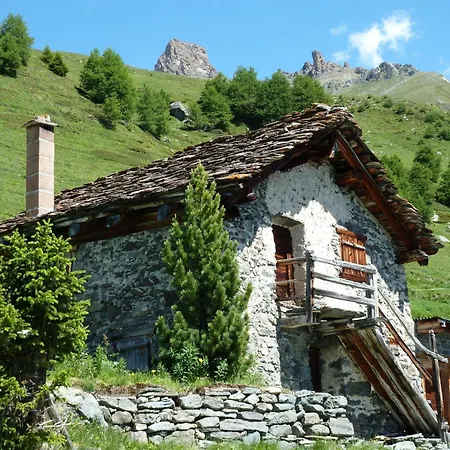 Typische Le Luisant- Val D'herens By Interhome